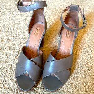 Clarks leather sandals